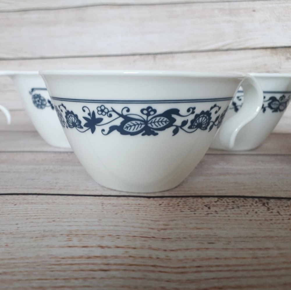 2 for $25 Corelle Old Town Blue Cups - Picture 2 of 3